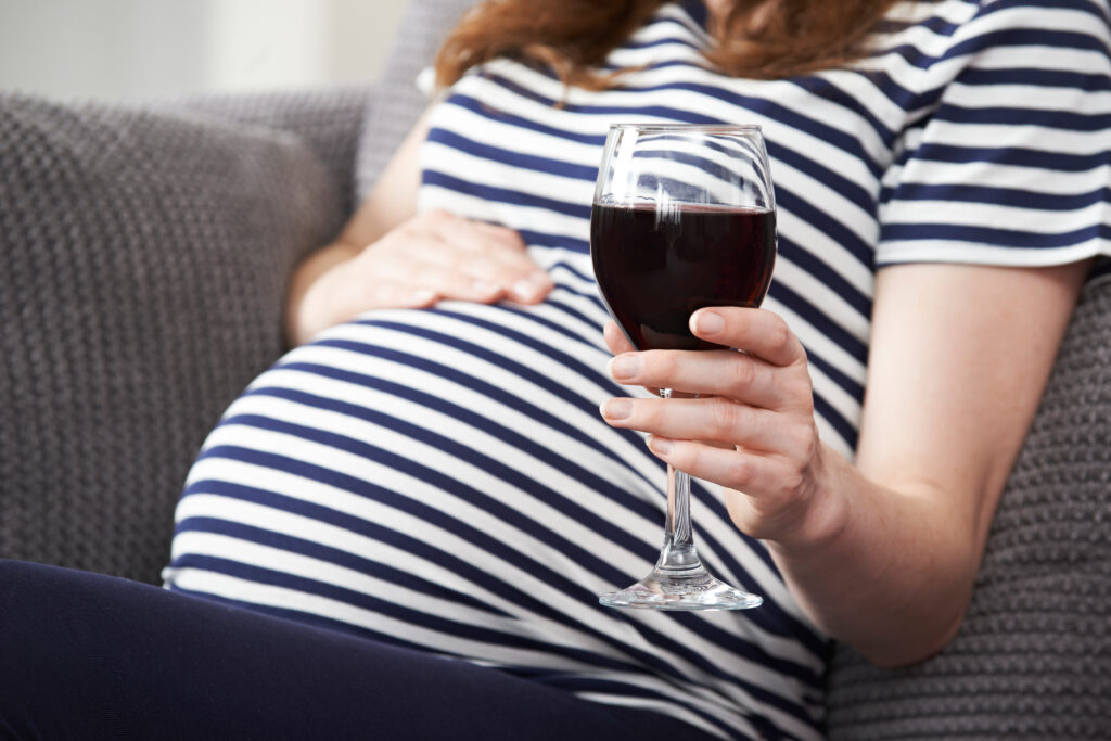 Communications about prenatal alcohol exposure risks 'must be targeted' - Featured Image